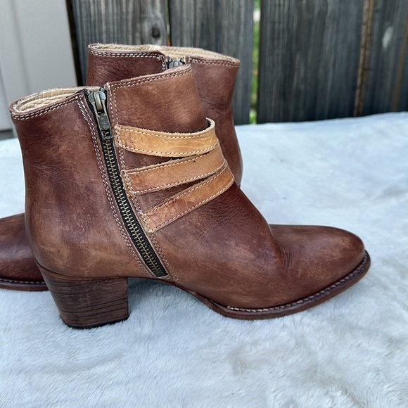 Bed Stu Benchmade Western Leather Ankle Boots With Buckles Straps Zip Women 9 - Picture 3 of 11
